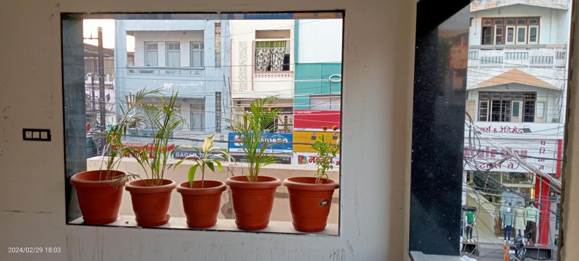 Hotel Prakasham Ujjain Luaran gambar