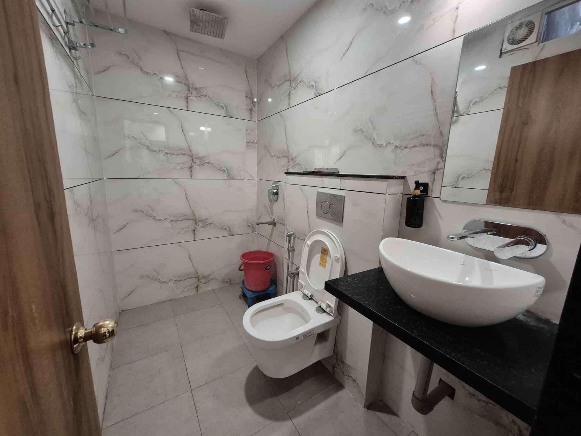 Hotel Prakasham Ujjain Luaran gambar